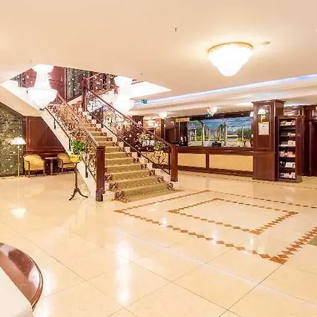 President Hotel Solin