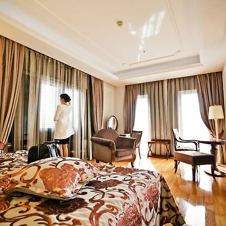 President Hotel