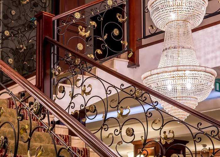 President Hotel Solin