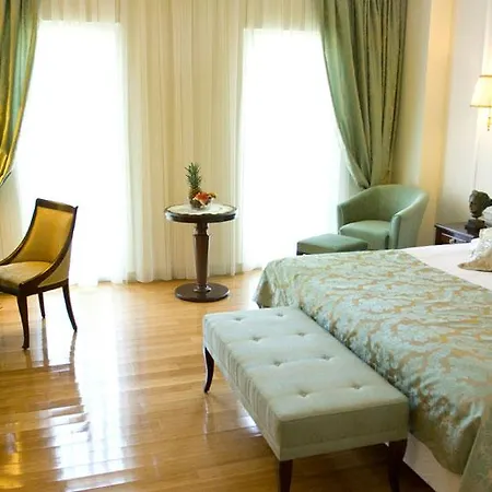 Hotel President