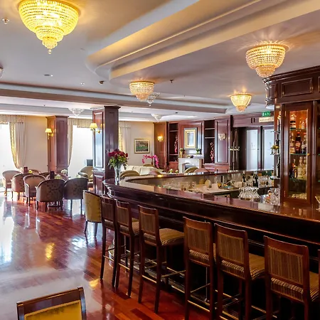 President Hotel Solin