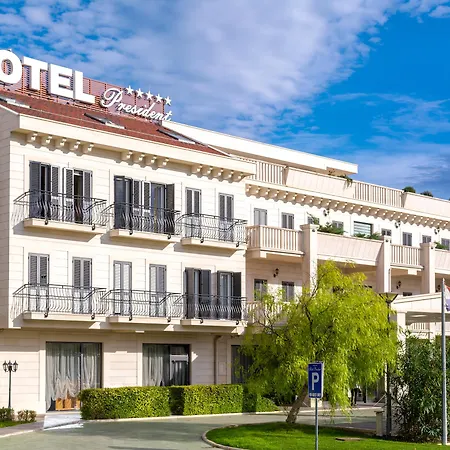 Hotel President
