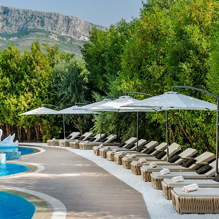 President Ξενοδοχείο 5*