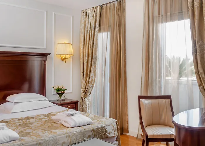 Hotel President Solin